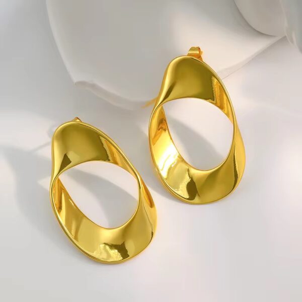 Balencia_Studs_ATE1003 - Image 2