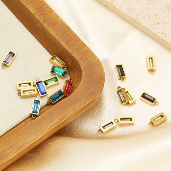 Mini rectangle single hole stone charm green - Image 3