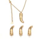 Gold horned charm plain