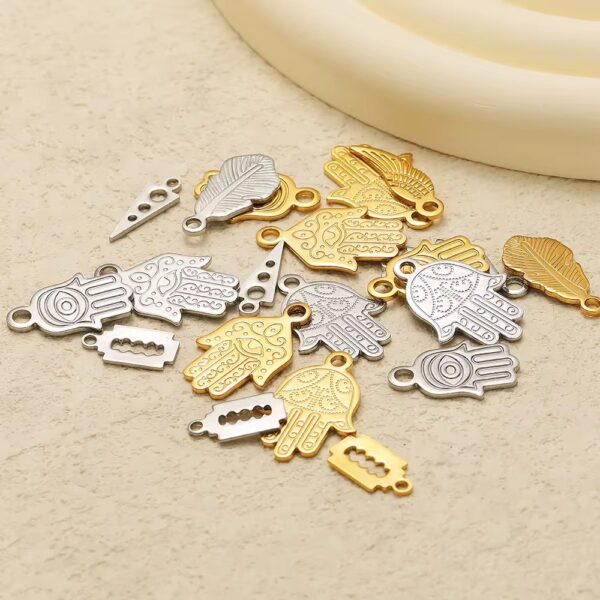 Mini blade golden charm