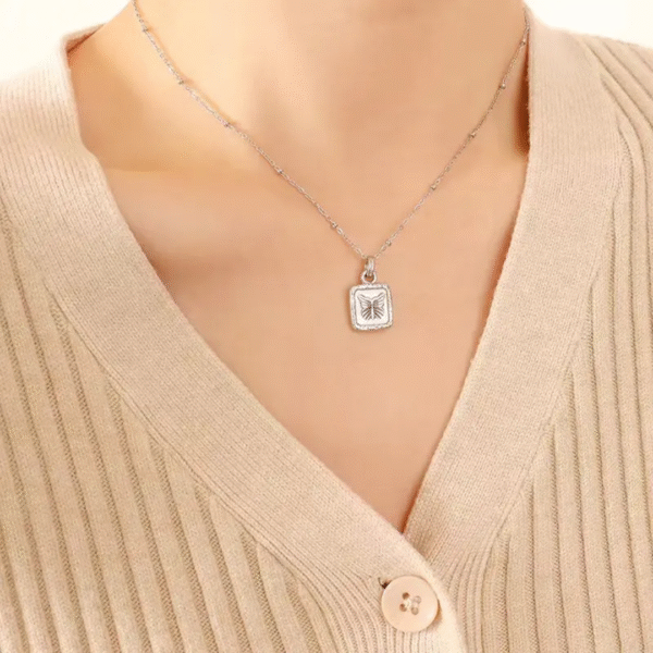 Pearl Butterfly Necklace silver - Image 3