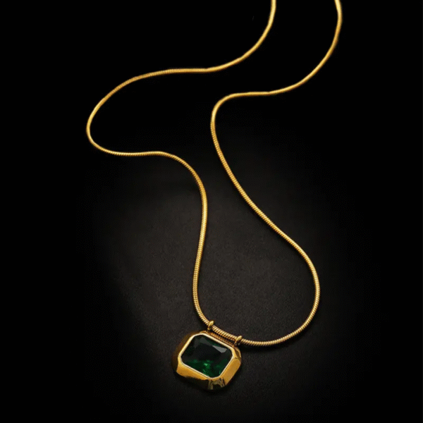 Emerald bold necklace - Image 5