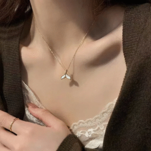 Pearl fish pendant necklace