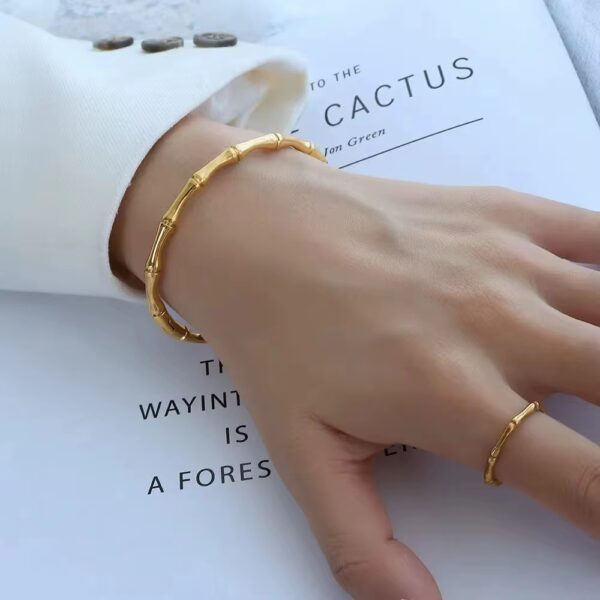 Bamboo cuff bracelet gold - Image 2