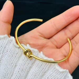 Knot cuff bracelet